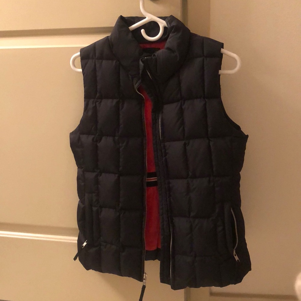 Gap puffer vest